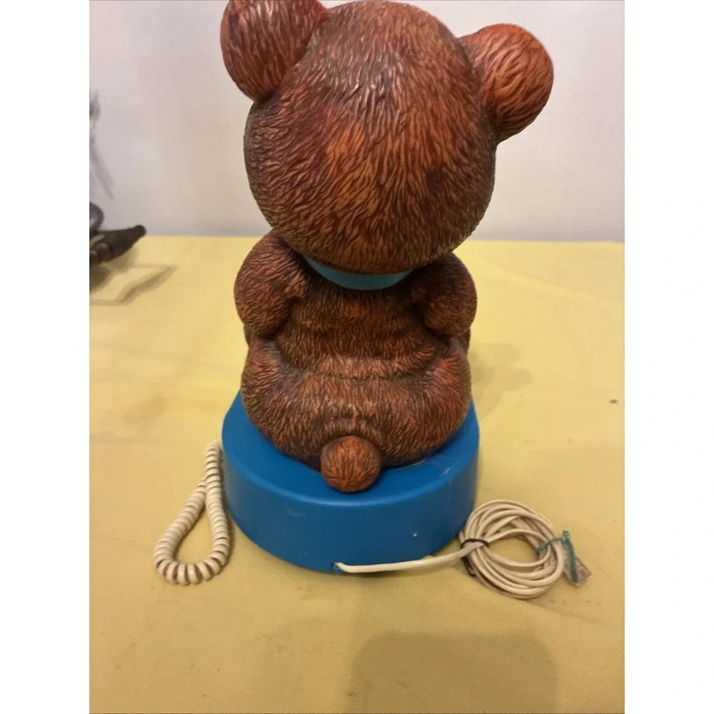 Vintage Cuddles Carlton Bear Push Button Phone Model #7780